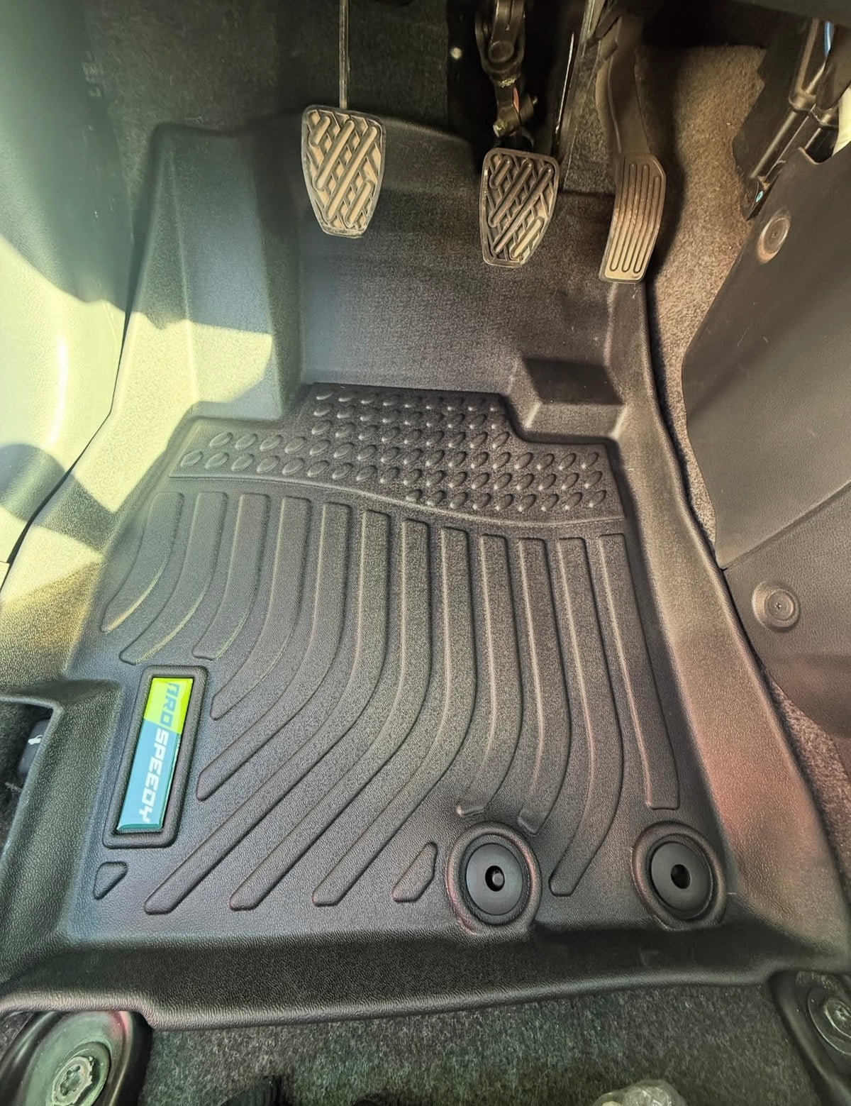 PISOS DE CALCE PERFECTO NISSAN VERSA 2012-2019