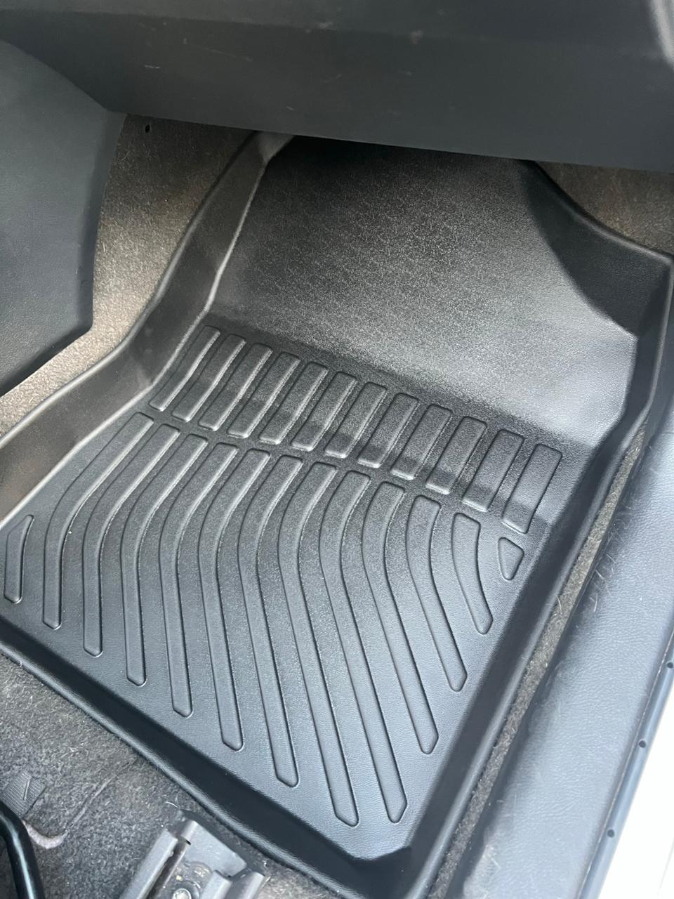 PISOS DE CALCE PERFECTO TOYOTA YARIS HB 2015+ 3PIEZAS