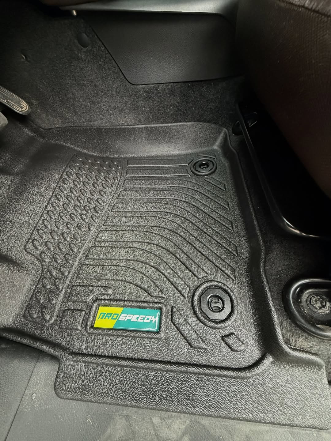 PISOS DE CALCE PERFECTO TOYOTA FORTUNER 2016+ 4PIEZAS
