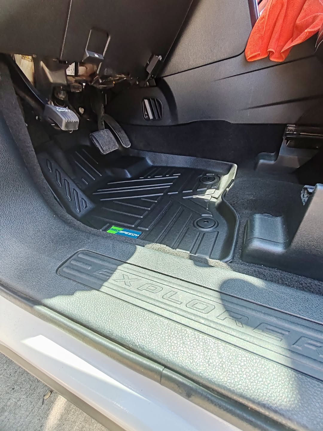 PISOS DE CALCE PERFECTO FORD EXPLORER 2015-2019 3PIEZAS
