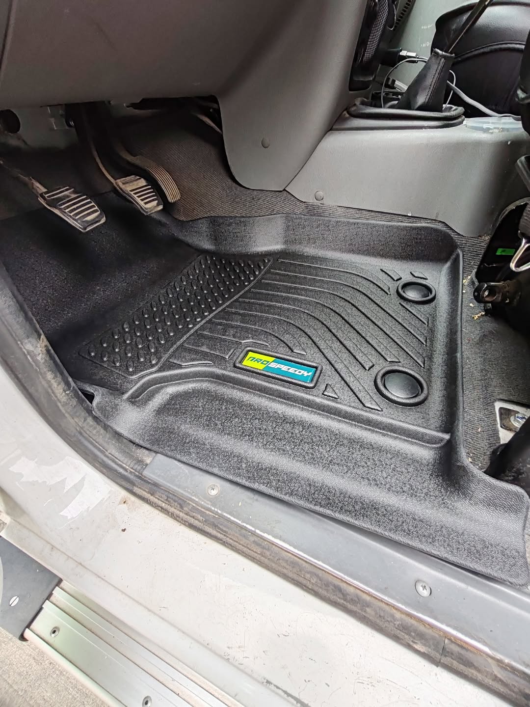 PISO DE CALCE PERFECTO MAHINDRA SCORPION 3PIEZAS