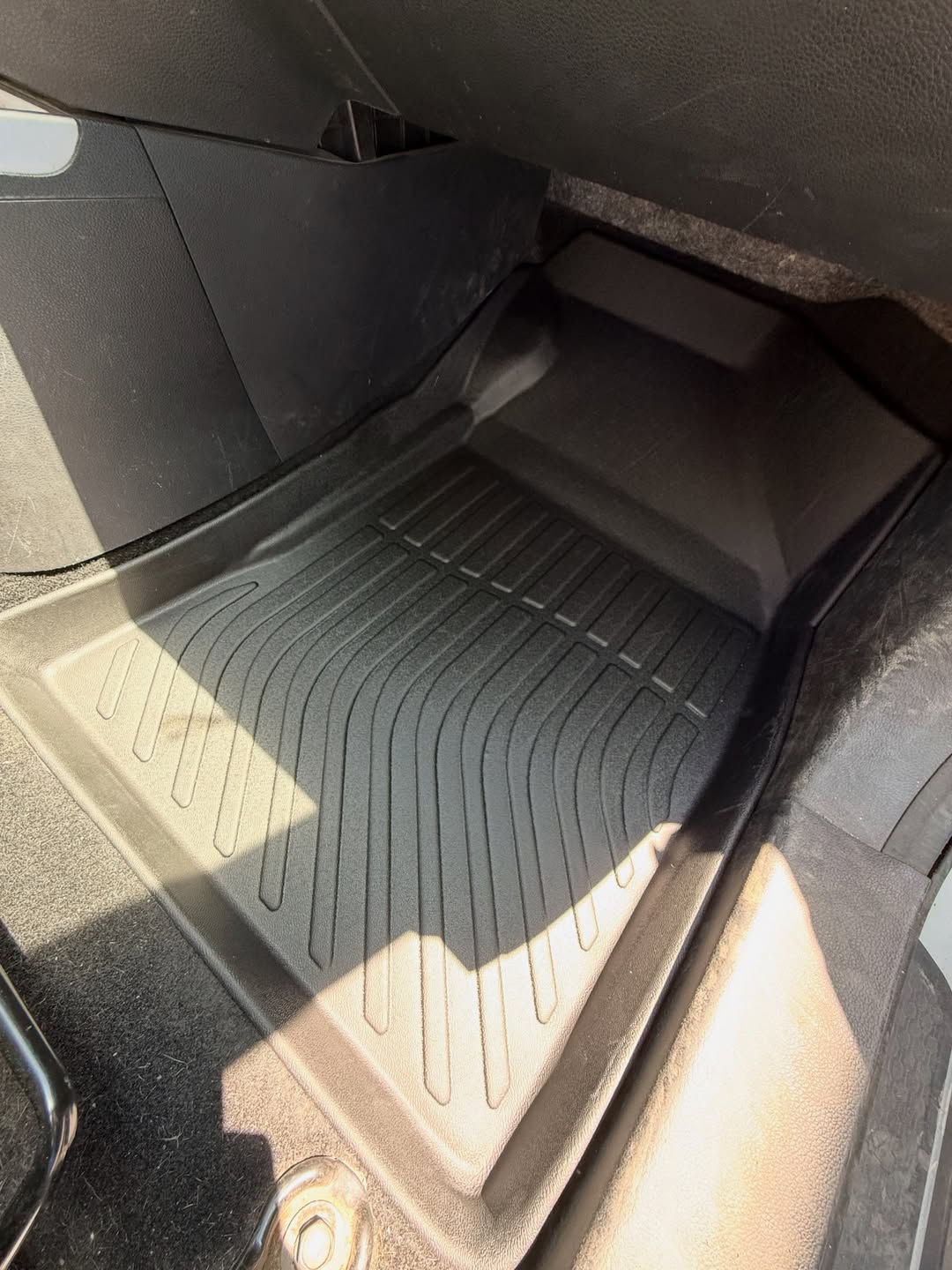 PISOS DE CALCE PERFECTO SSANGYONG TIVOLI 2015+ 3PIEZAS