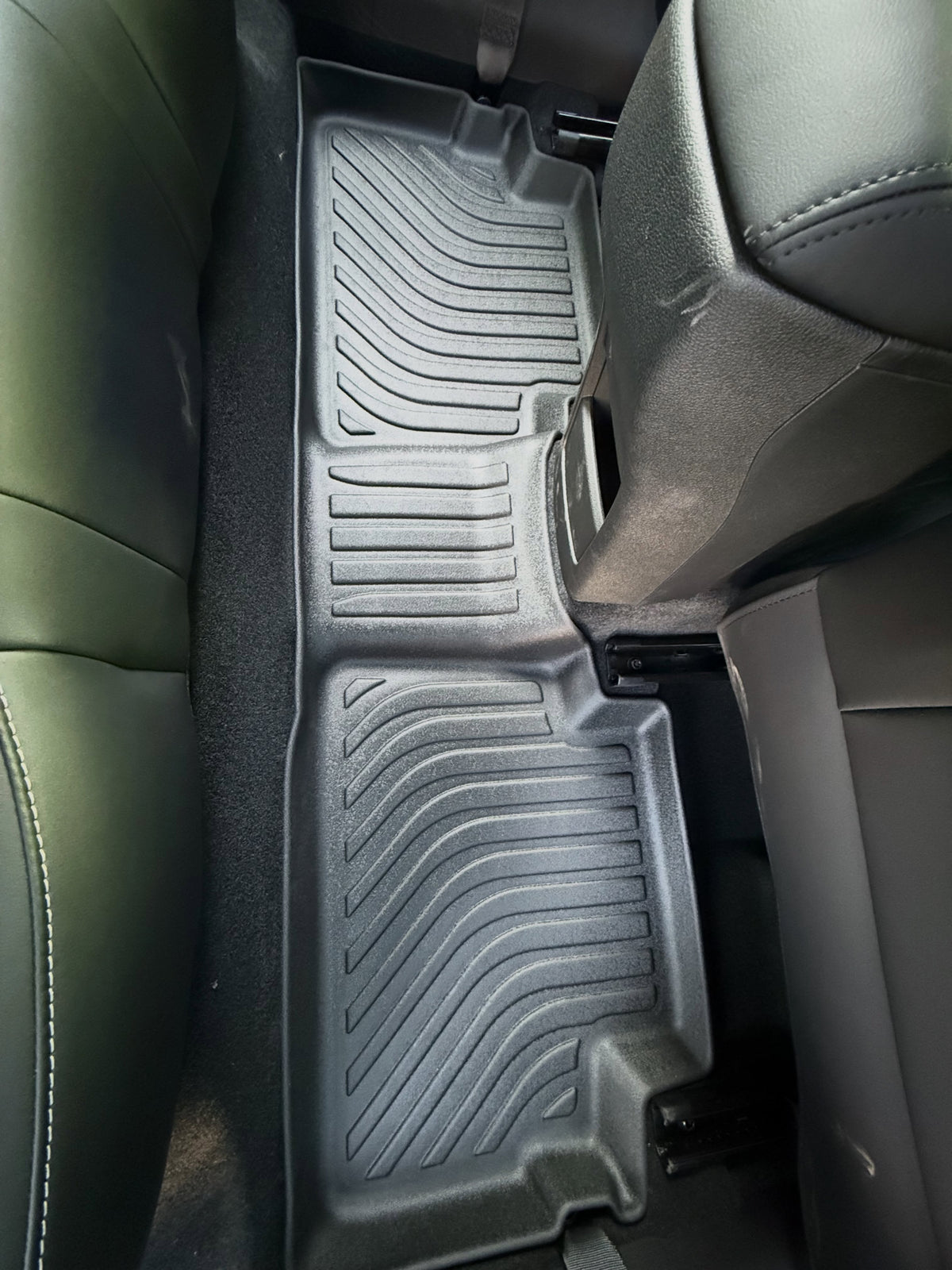 PISOS DE CALCE PERFECTO GEELY COOLRAY 3PIEZAS APLICA PARA TODOS LOS AÑOS