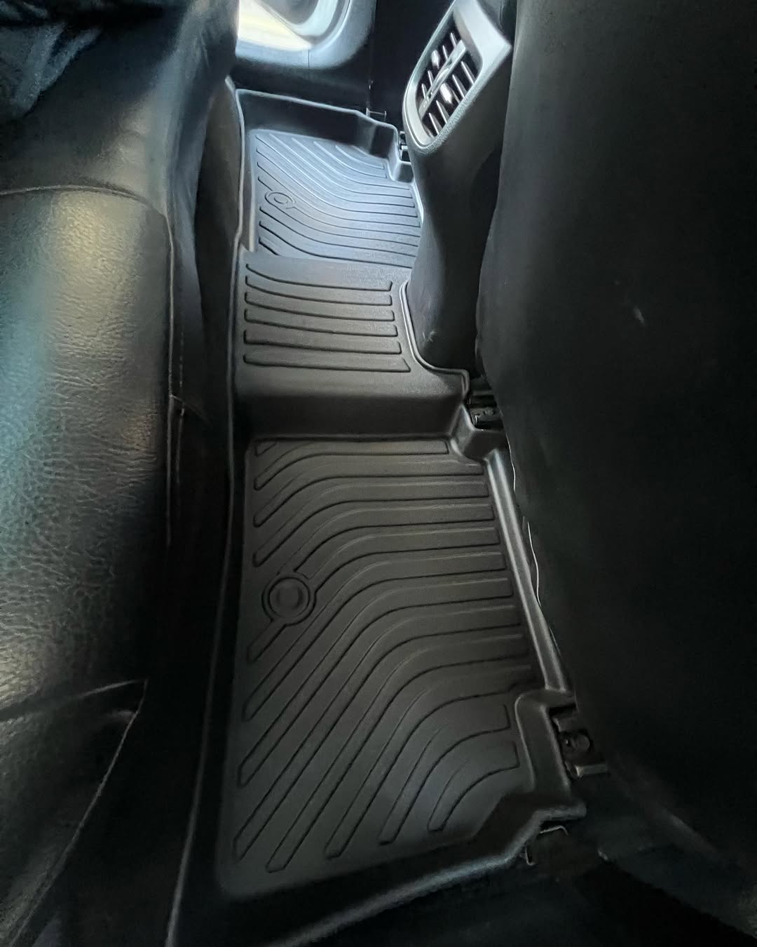 PISOS DE CALCE PERFECTO KIA CERATO 2019+ 3PIEZAS