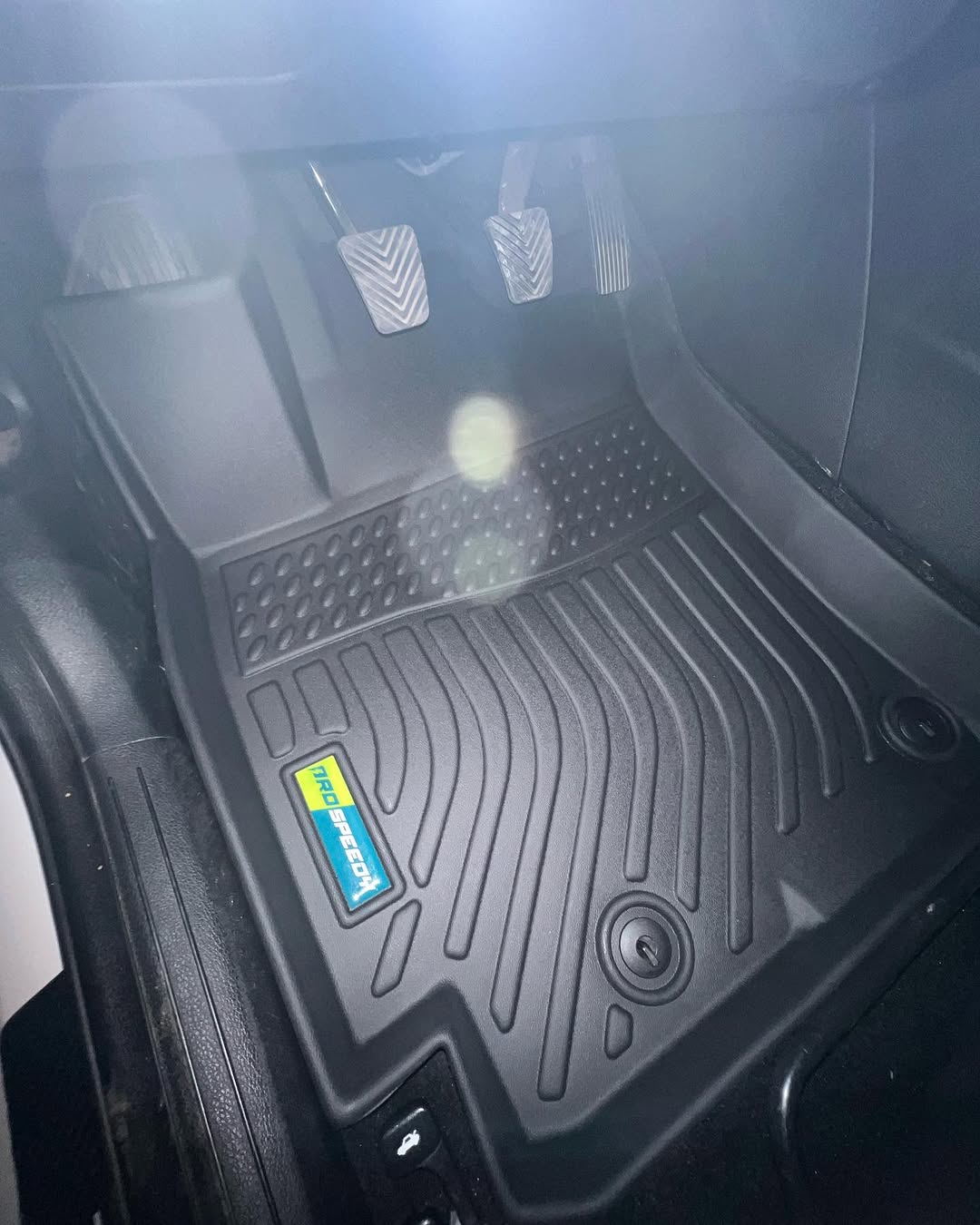 PISOS DE CALCE PERFECTO KIA CERATO 2019+ 3PIEZAS