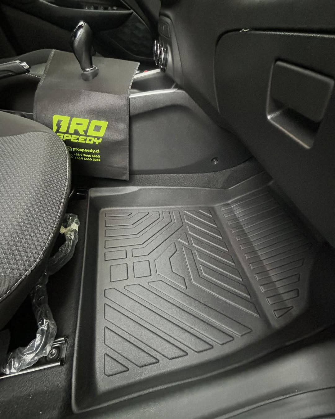 PISOS DE CALCE PERFECTO CHEVROLET ONIX SEDAN 2020+ 3PIEZAS