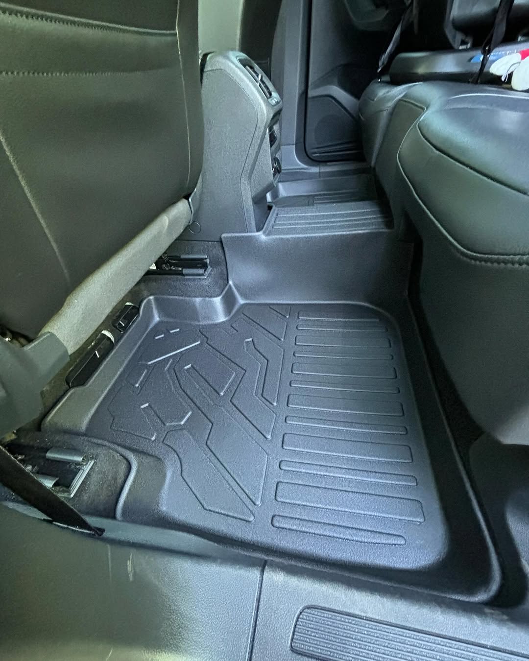 PISO DE CALCE PERFECTO VOLKSWAGEN TIGUAN 2018+ (NO SPORT) 3PIEZAS