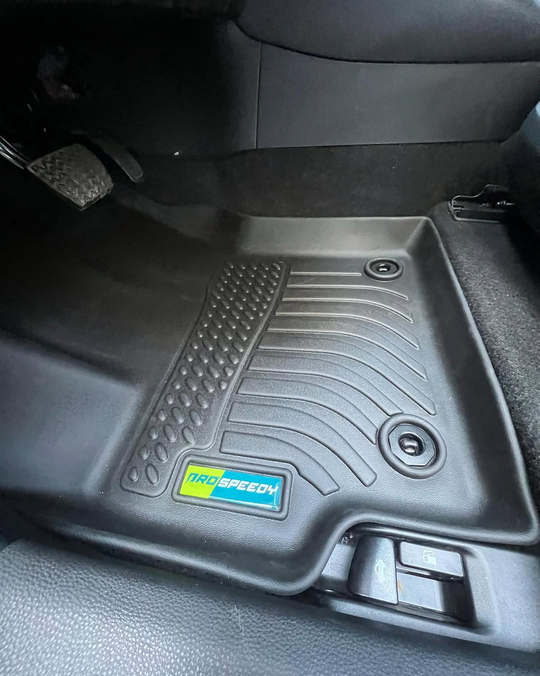 PISOS DE CALCE PERFECTO TOYOTA COROLLA 2020+ 3PIEZAS