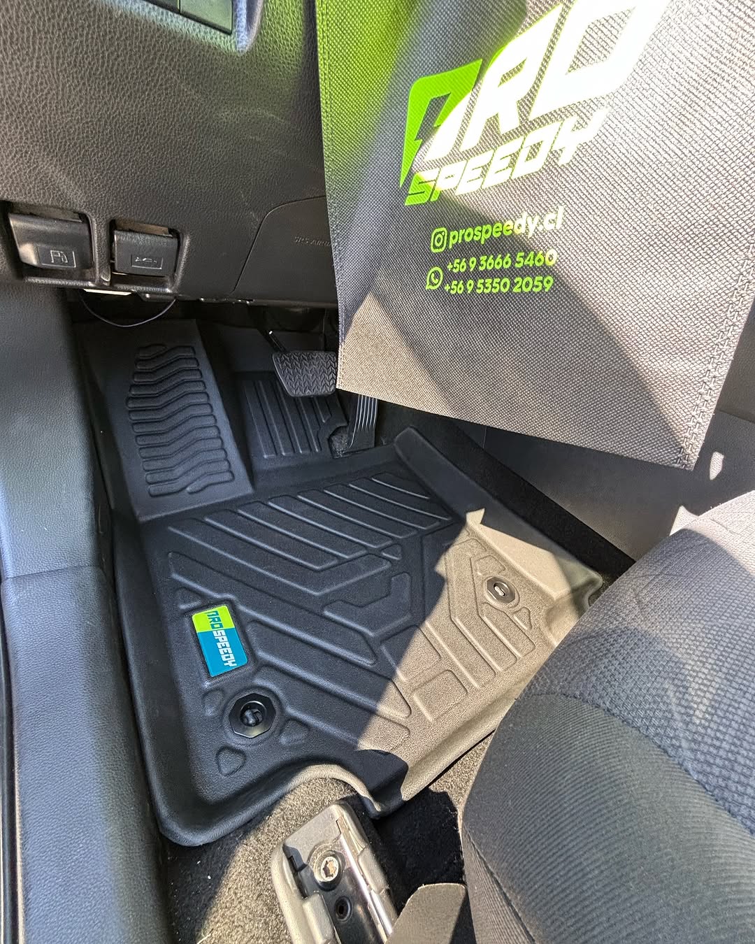 PISOS DE CALCE PERFECTO TOYOTA RAV4 2019-2025 AUTOMATICA