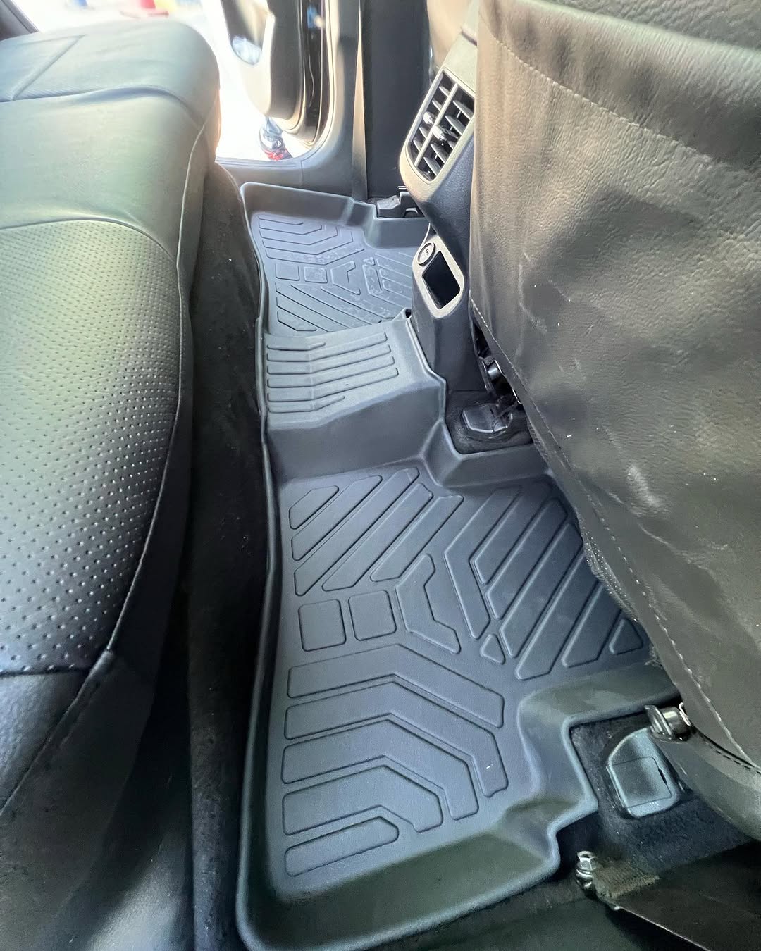 PISOS DE CALCE PERFECTO KIA SELTOS 3PIEZAS