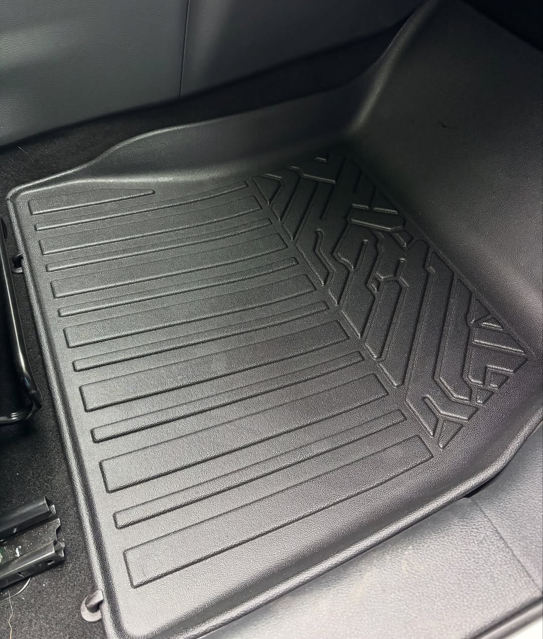 PISOS DE CALCE PERFECTO NISSAN SENTRA 2020+ 3PIEZAS