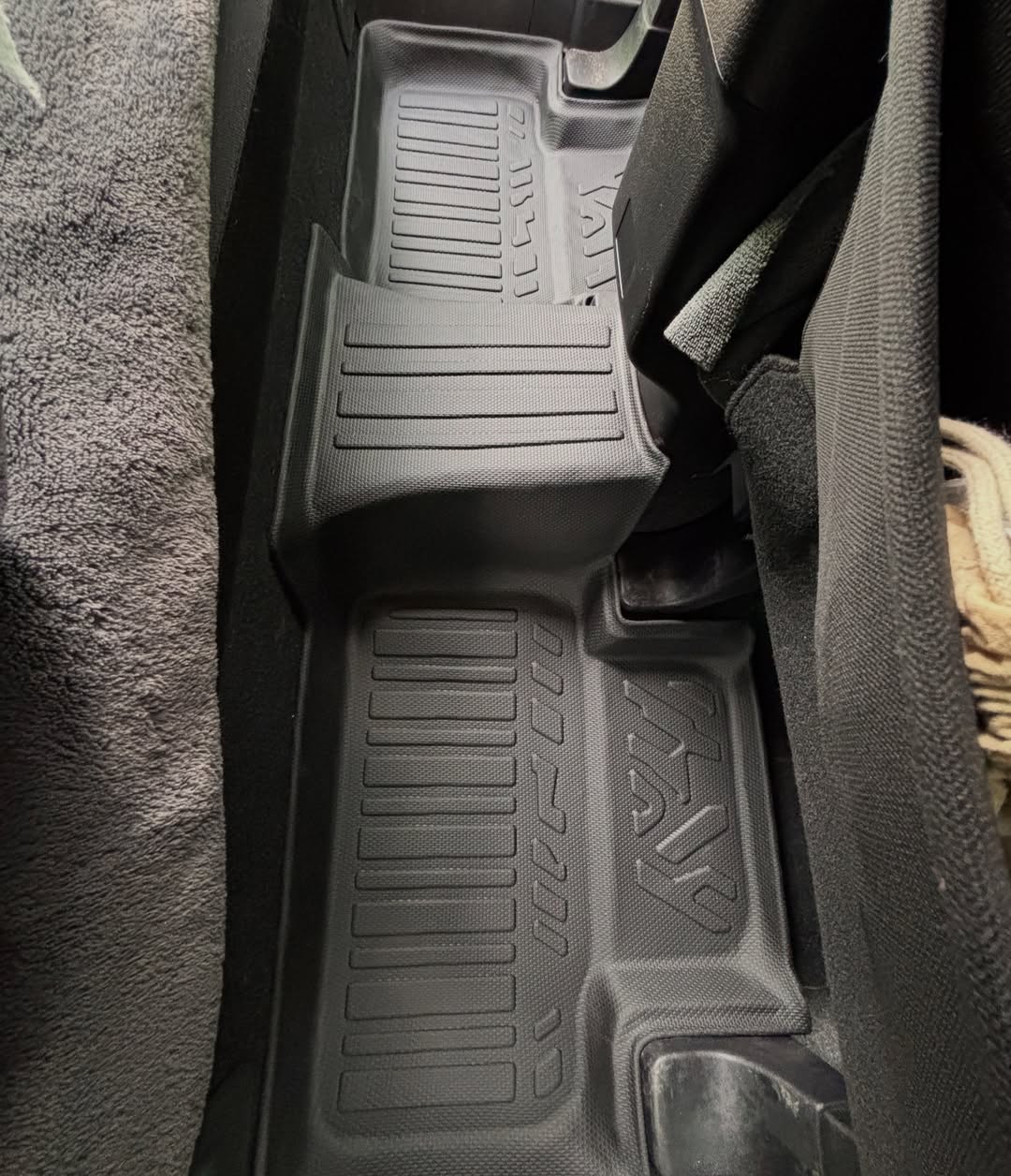 PISOS DE CALCE PERFECTO MITSUBISHI ASX TODOS LOS AÑOS (3PIEZAS)