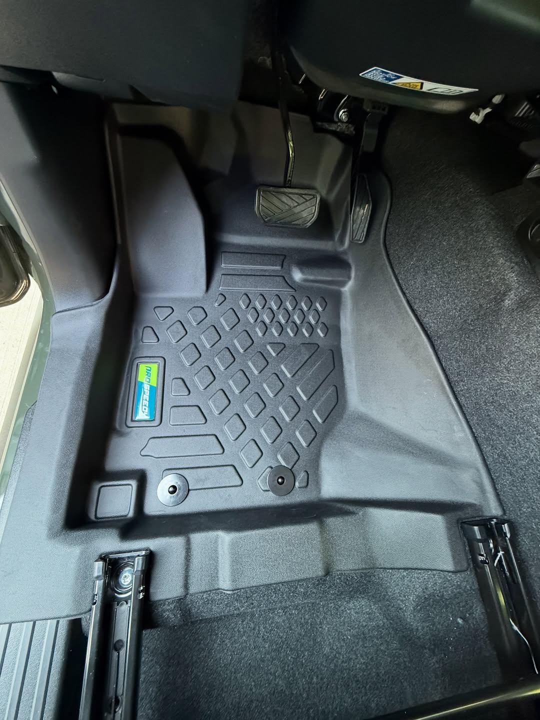 PISOS DE CALCE PERFECTO SUZUKI JIMMY 3 PUERTAS 2020+ AUTOMATICO 3PIEZAS