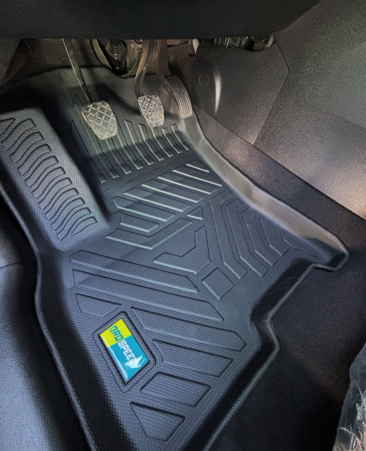 PISOS DE CALCE PERFECTO CHERY TIGGO 8 8PRO 8PROMAX (4PIEZAS) APLICA PARA TODOS LOS AÑOS