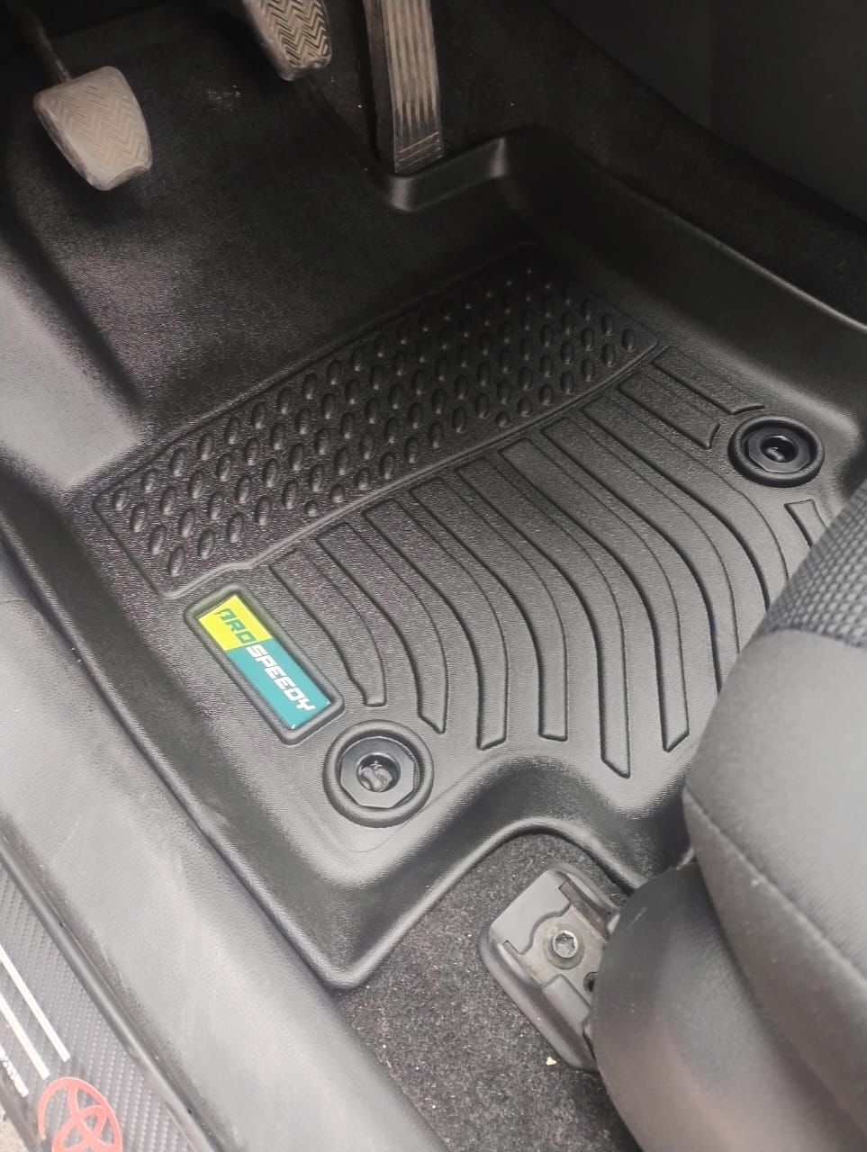 PISOS DE CALCE PERFECTO TOYOTA RAV4 2019-2025 MANUAL