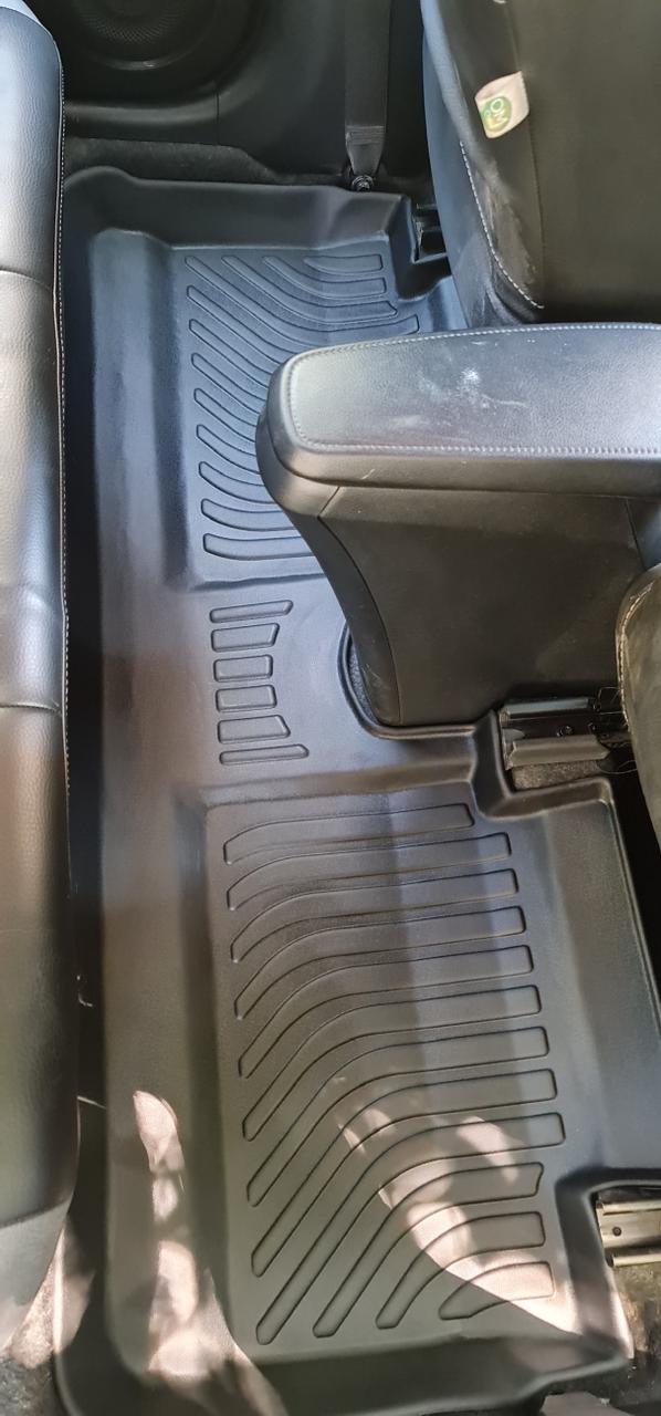 PISOS DE CALCE PERFECTO TOYOTA YARIS HB 2015+ 3PIEZAS