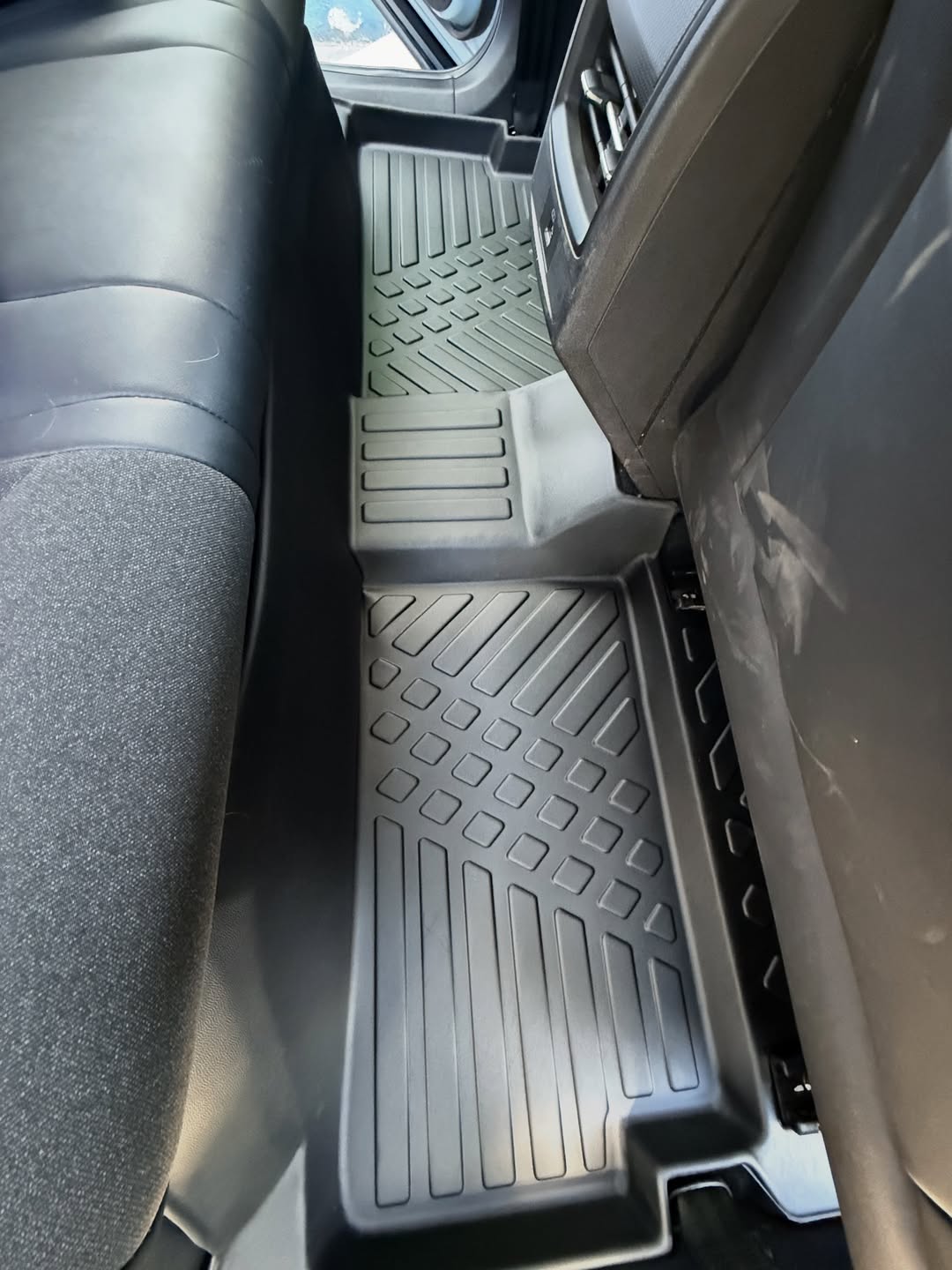 PISOS DE CALCE PERFECTO OMODA C5 3PIEZAS APLICA PARA TODOS LOS AÑOS