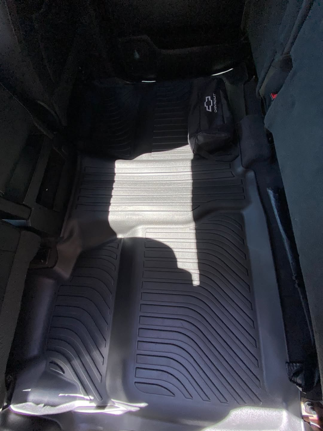 PISOS DE CALCE PERFECTO CHEVROLET SILVERADO 2014-2018/2019 3PIEZAS