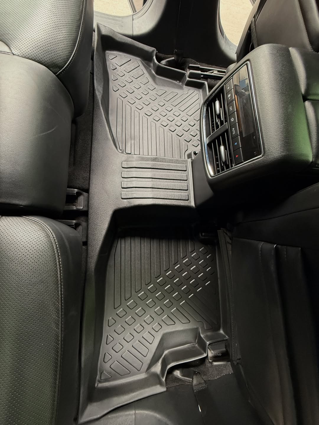PISOS DE CALCE PERFECTO MAZDA CX9 2017+ 3PIEZAS