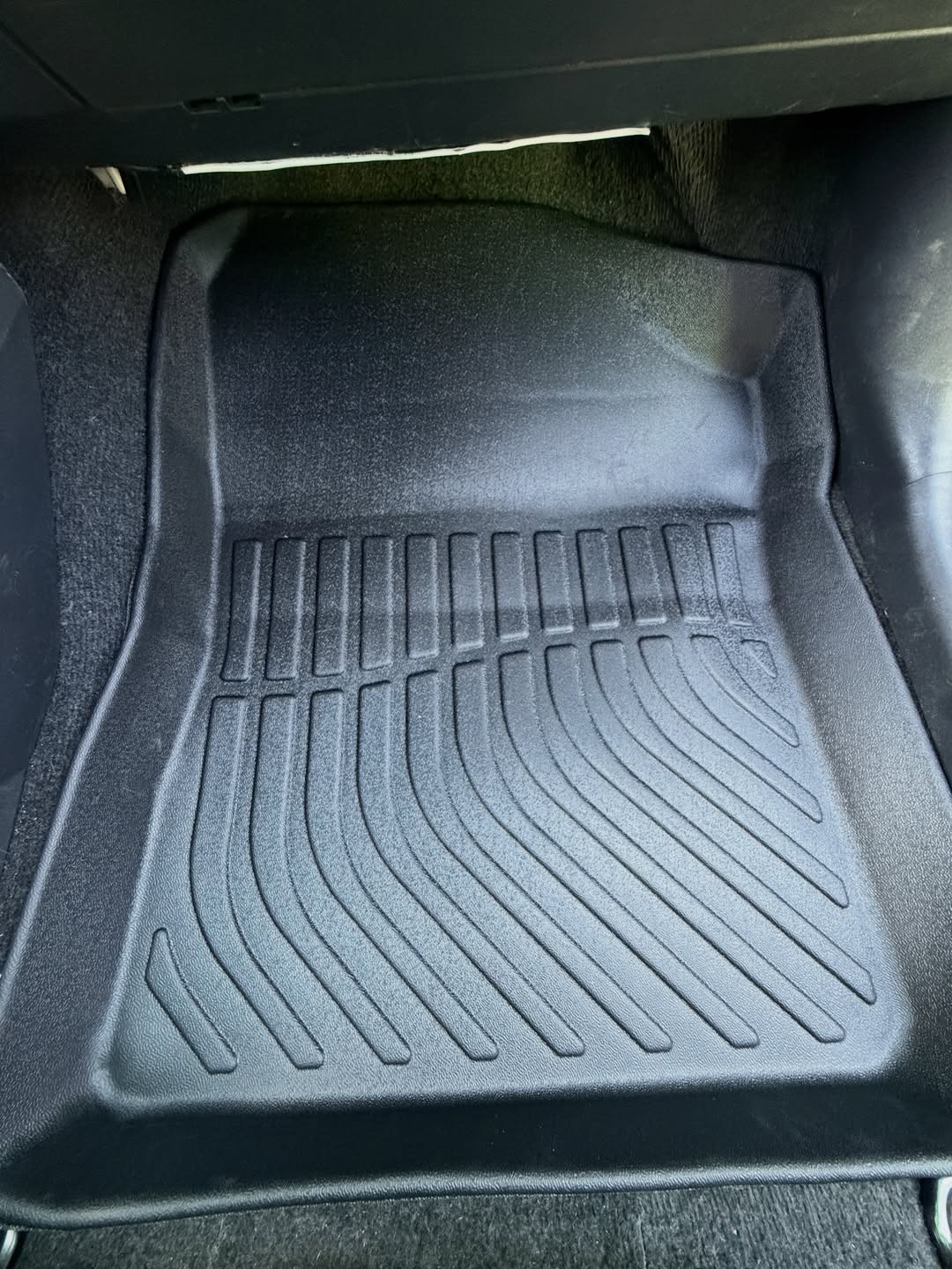 PISOS DE CALCE PERFECTO TOYOTA YARIS 2006-2010 3PIEZAS