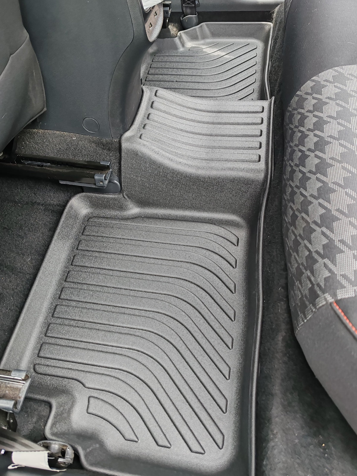 PISOS DE CALCE PERFECTO MG ZX 2018+ 3PIEZAS