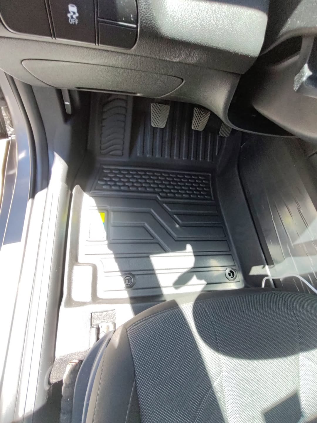 PISOS DE CALCE PERFECTO HYUNDAI ELANTRA CN7 2021+ 3PIEZAS