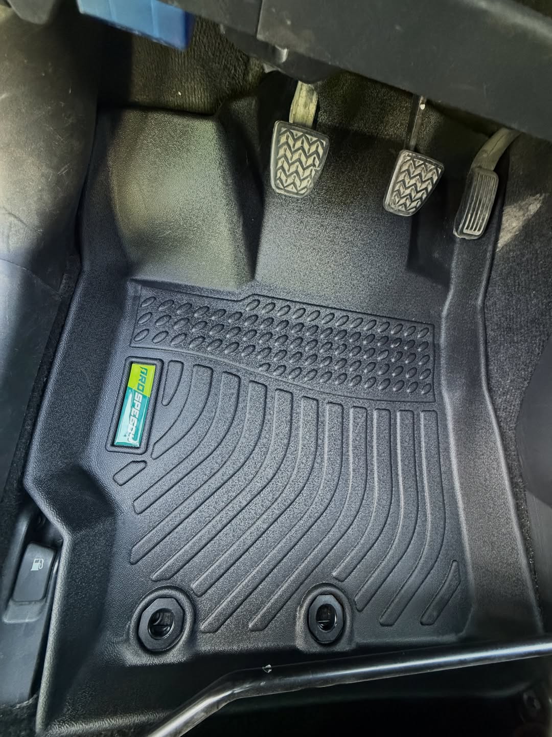 PISOS DE CALCE PERFECTO TOYOTA YARIS 2006-2010 3PIEZAS
