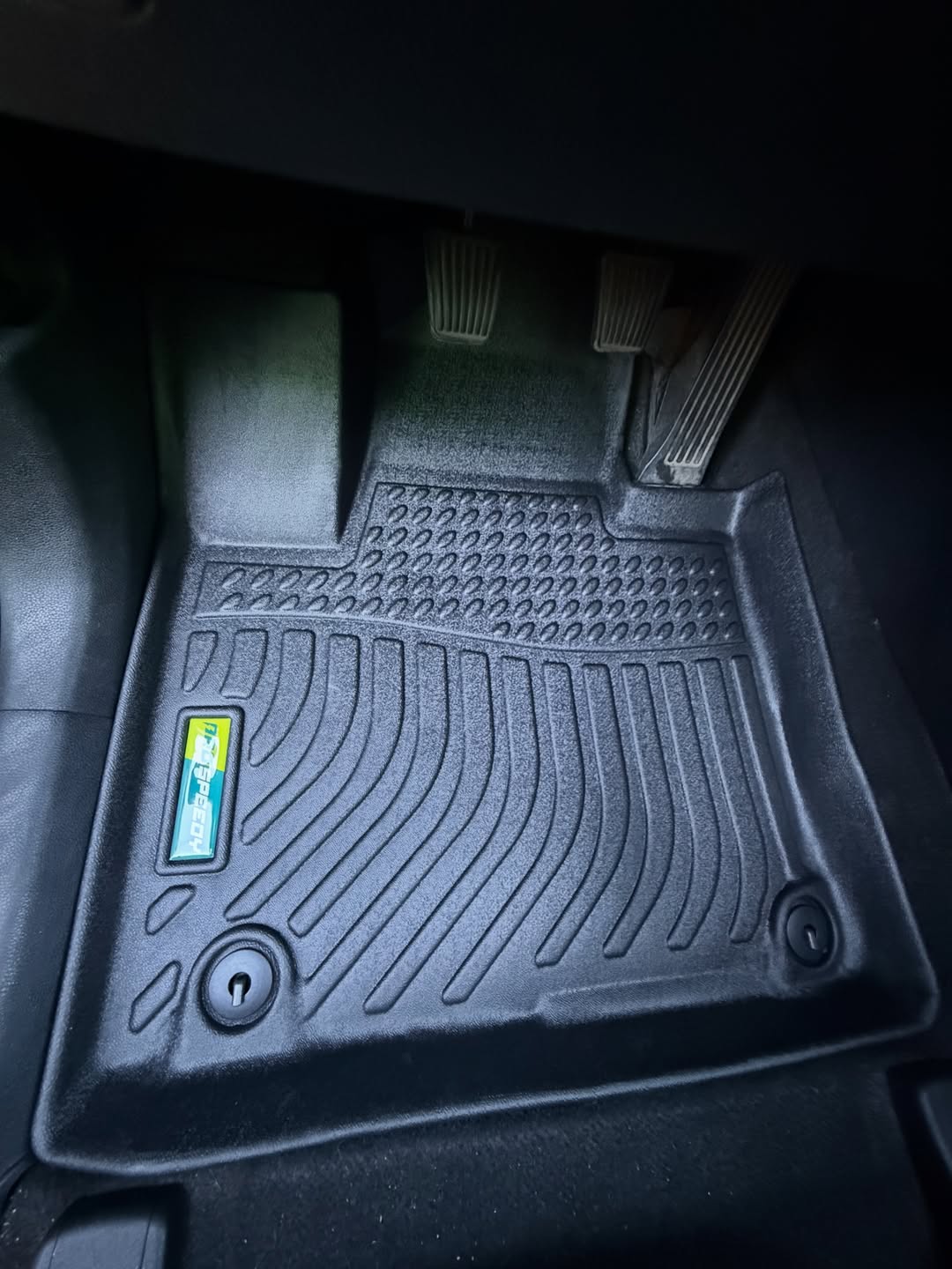 PISOS DE CALCE PERFECTO KIA SORENTO 2016-2020 3PIEZAS