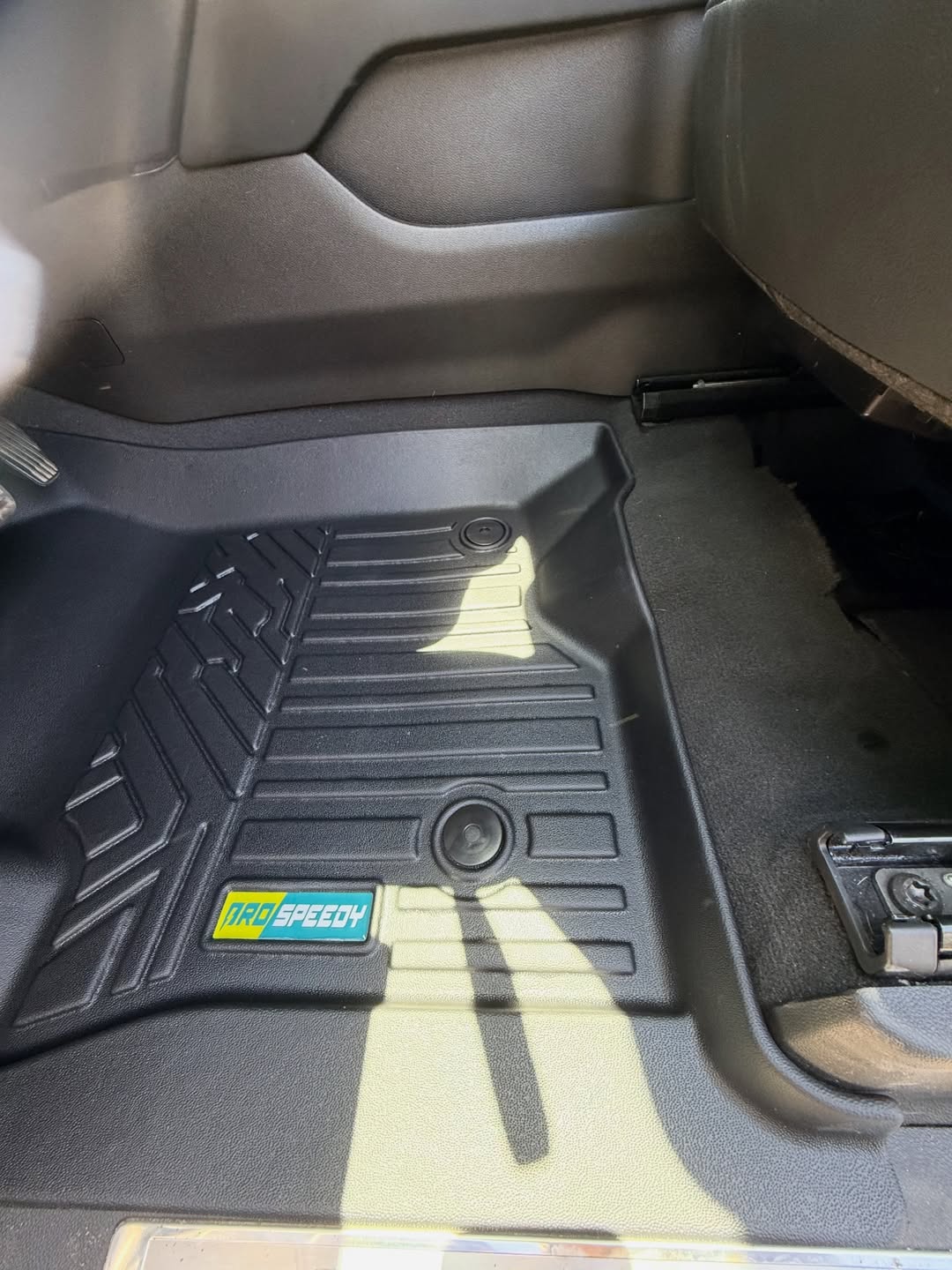 PISOS DE CALCE PERFECTO CHEVROLET SUBURBAN 2021+ 4PIEZAS