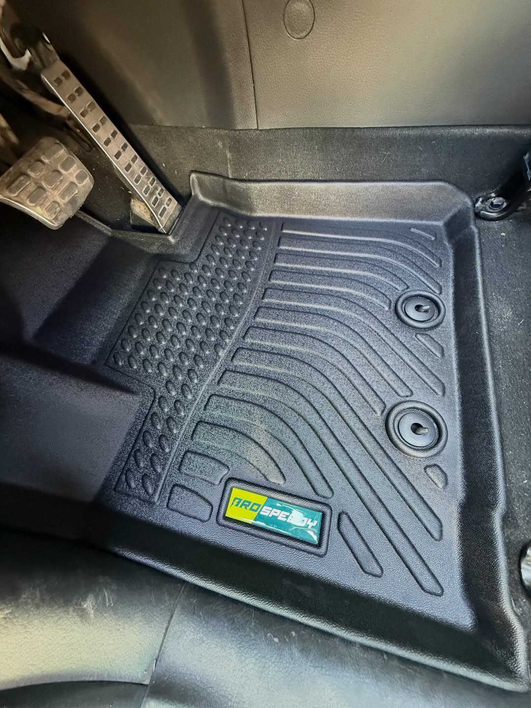 PISOS DE CALCE PERFECTO KIA SORENTO 2011-2015 3PIEZAS