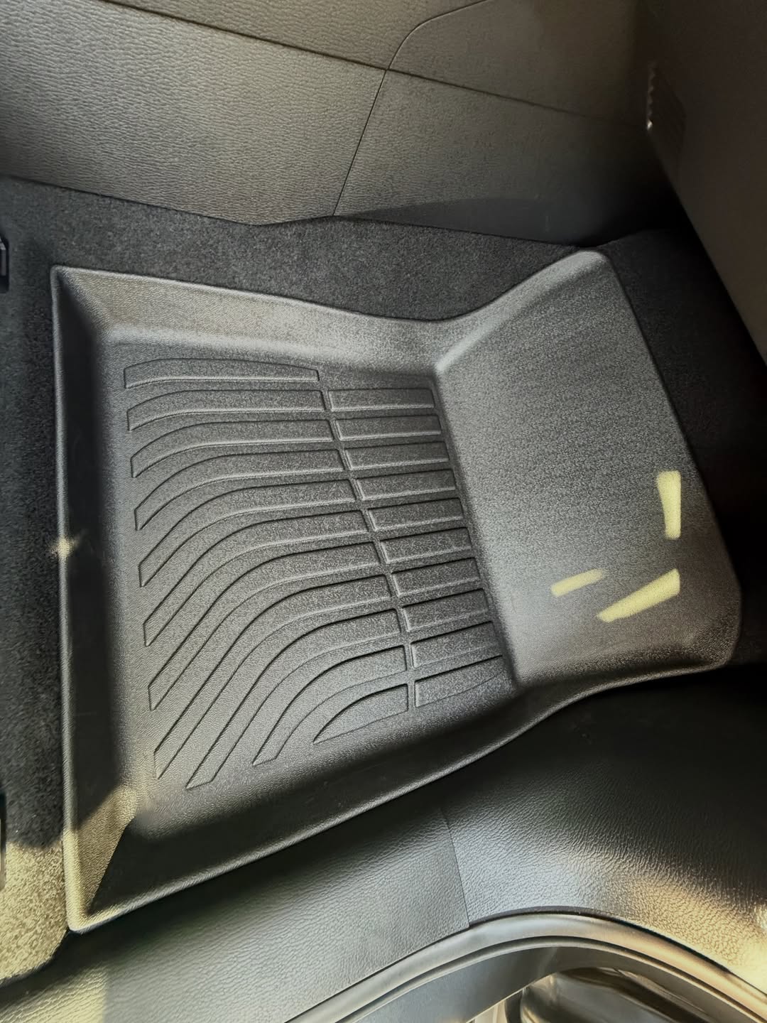 PISOS DE CALCE PERFECTO MITSUBISHI OUTLANDER 2022+ 4PIEZAS
