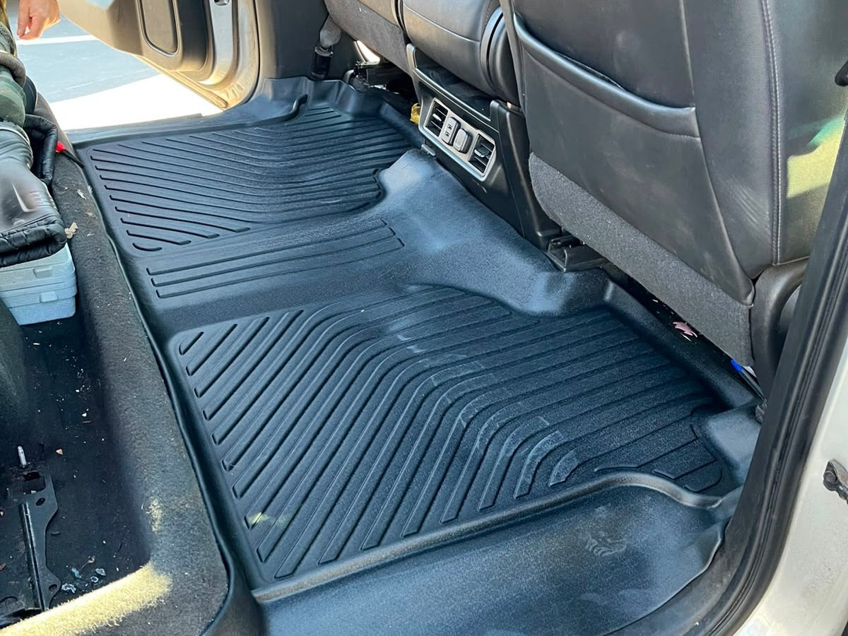 PISOS DE CALCE PERFECTO CHEVROLET SILVERADO DOBLE CABINA EXTENDIDA 2019+ C/C 2PIEZAS