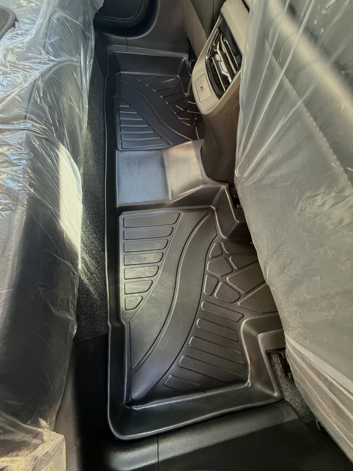 PISOS DE CALCE PERFECTO AEOLUS MAGE 2023+ 3PIEZAS