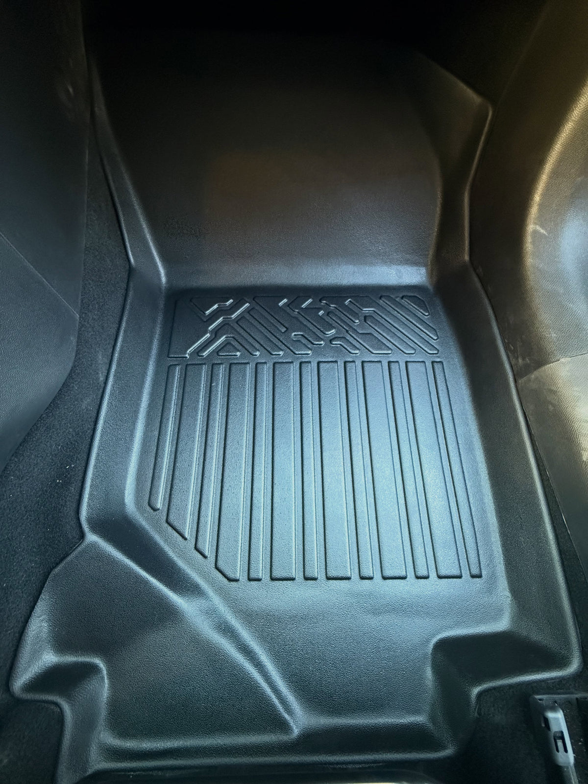 PISO DE CALCE PERFECTO PEUGEOT 208 CON ESQUINA ALTA 2021-2025 3PIEZAS NO HIBRIDO