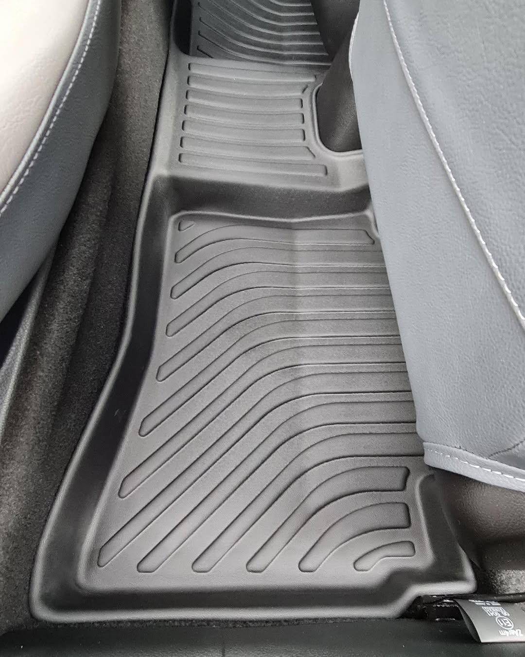 PISOS DE CALCE PERFECTO HYUNDAI VERNA 3PIEZAS APLICA PARA TODOS LOS AÑOS