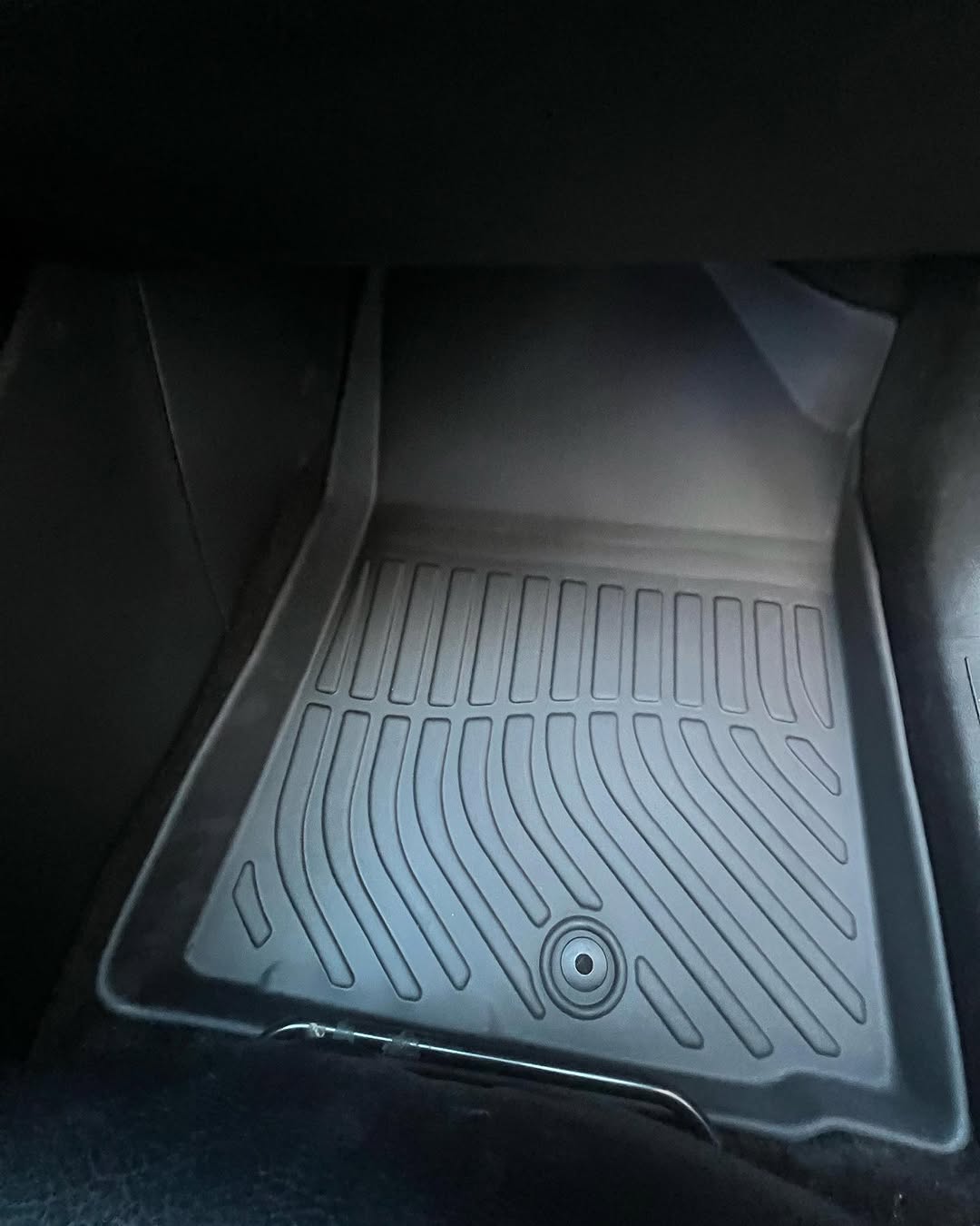 PISOS DE CALCE PERFECTO KIA CERATO 2019+ 3PIEZAS