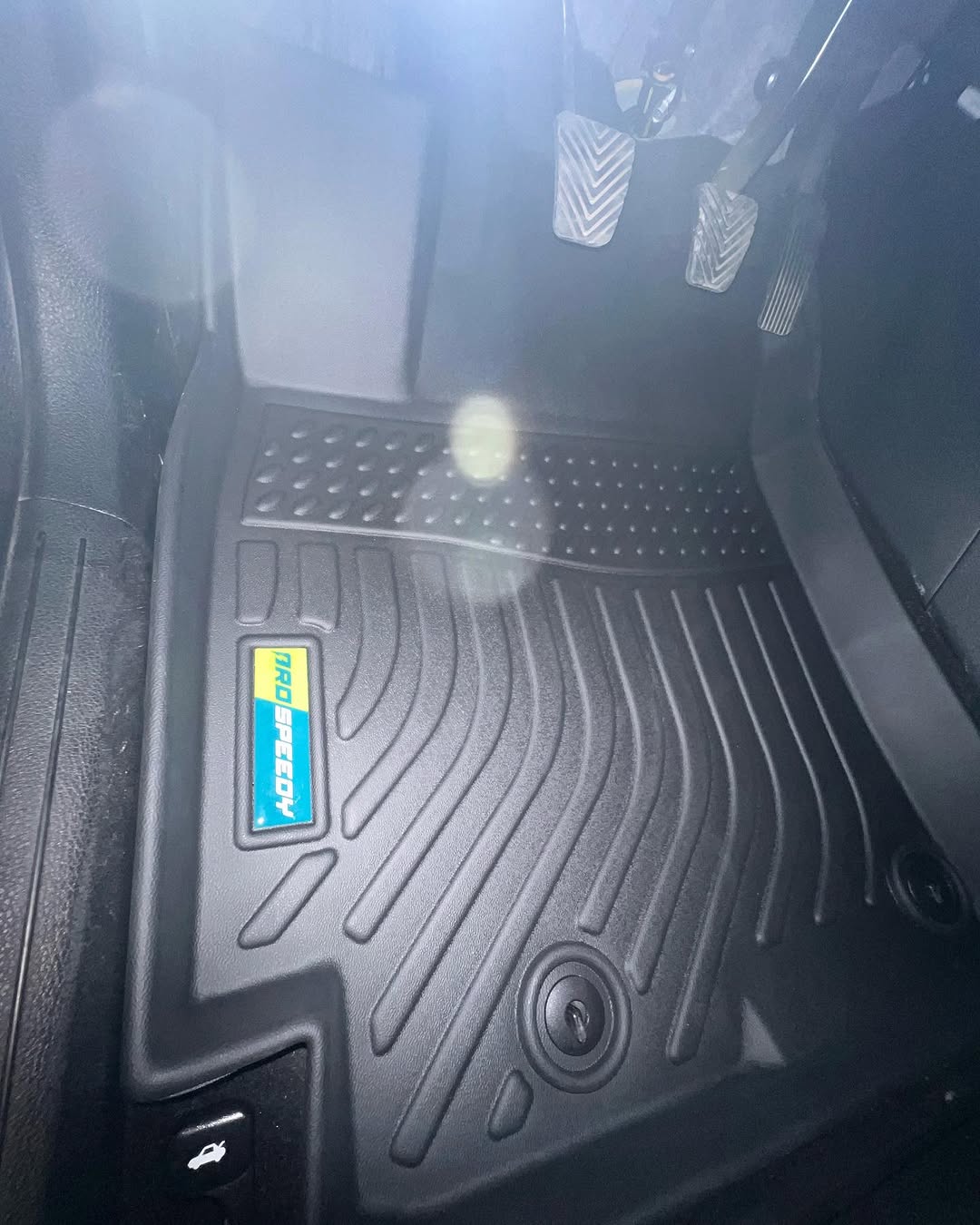 PISOS DE CALCE PERFECTO KIA CERATO 2019+ 3PIEZAS