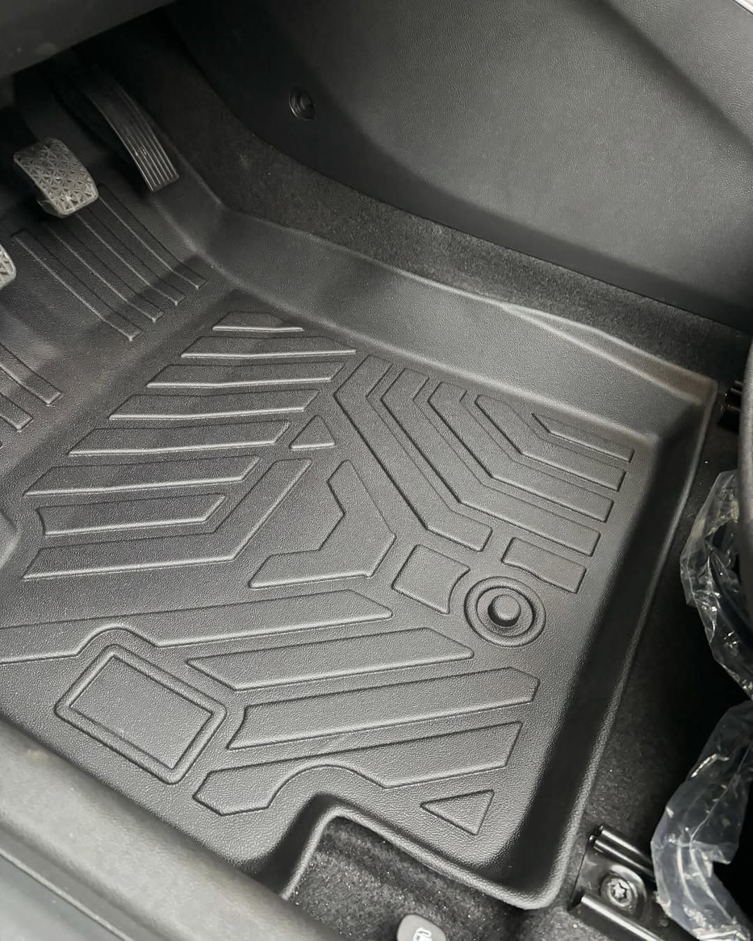 PISOS DE CALCE PERFECTO CHEVROLET ONIX SEDAN 2020+ 3PIEZAS