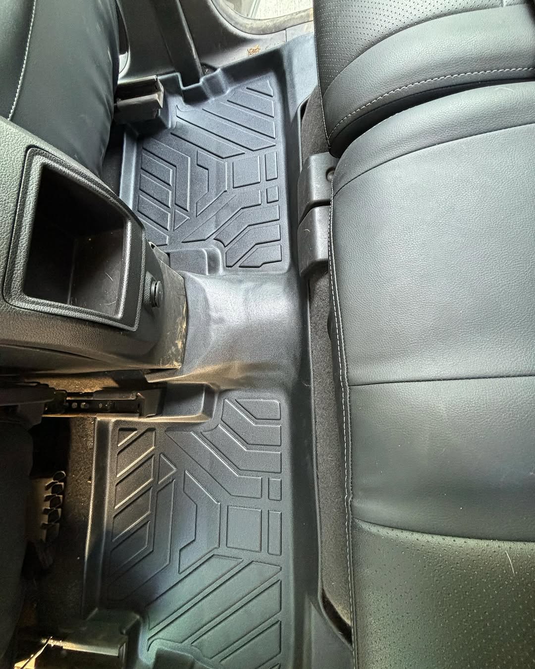 PISOS DE CALCE PERFECTO FORD ESCAPE 2013-2019 3PIEZAS