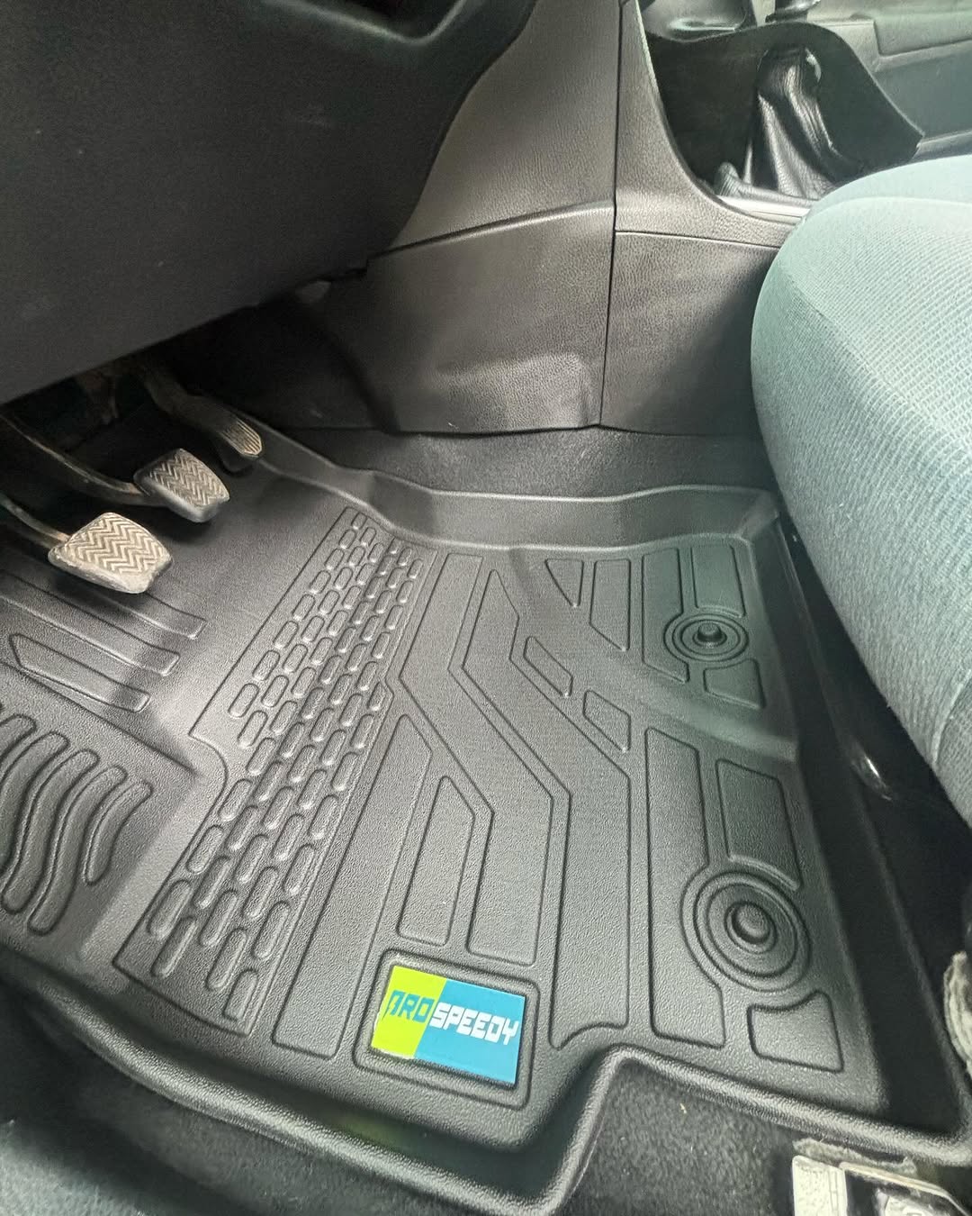 PISOS DE CALCE PERFECTO TOYOTA COROLLA 2014-2019