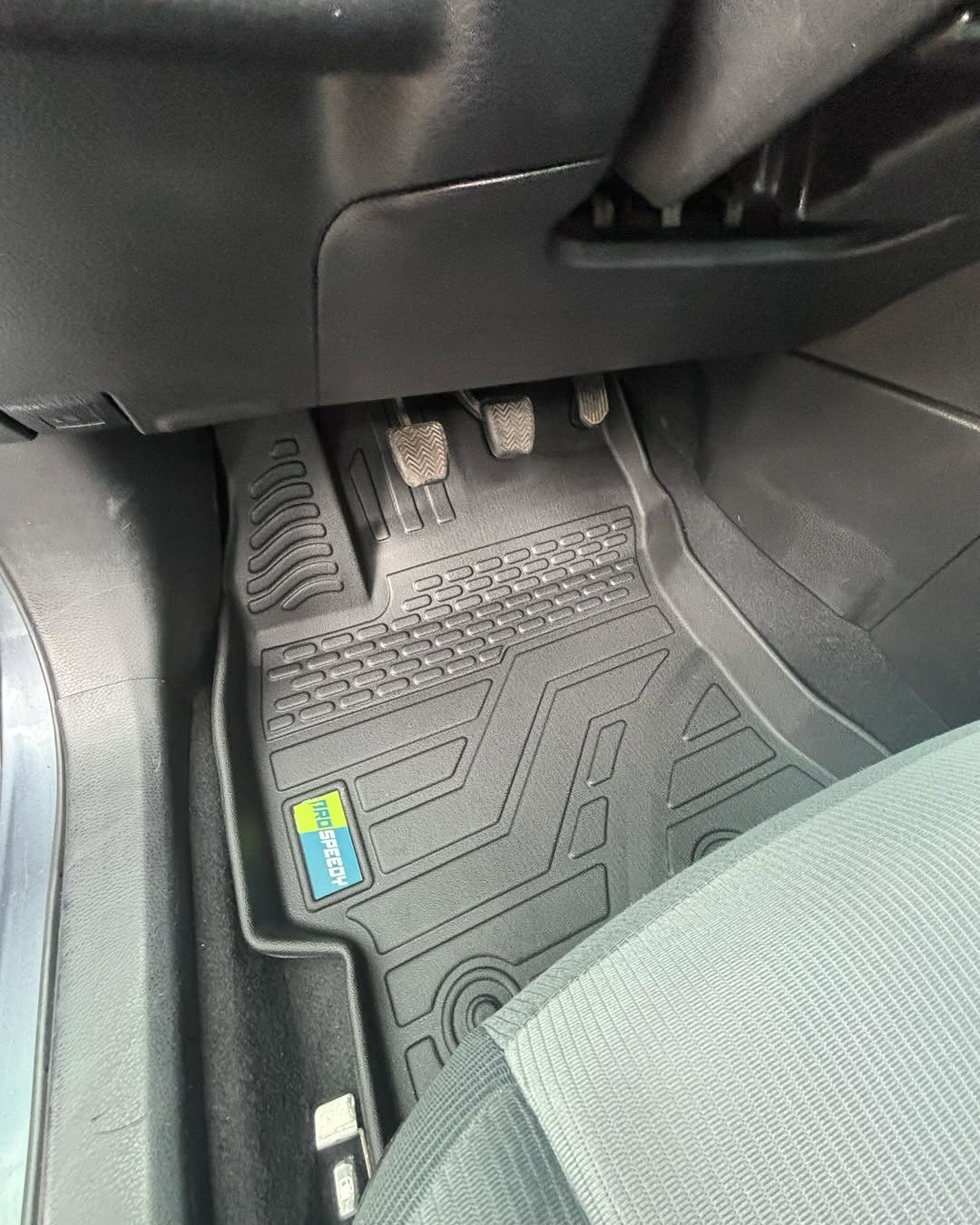 PISOS DE CALCE PERFECTO TOYOTA COROLLA 2014-2019