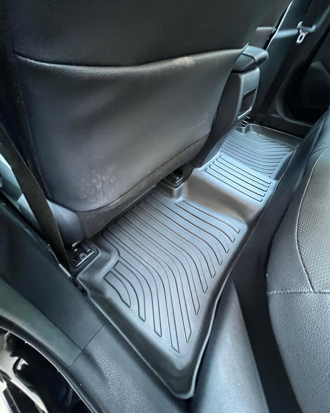 PISOS DE CALCE PERFECTO TOYOTA COROLLA 2020+ 3PIEZAS