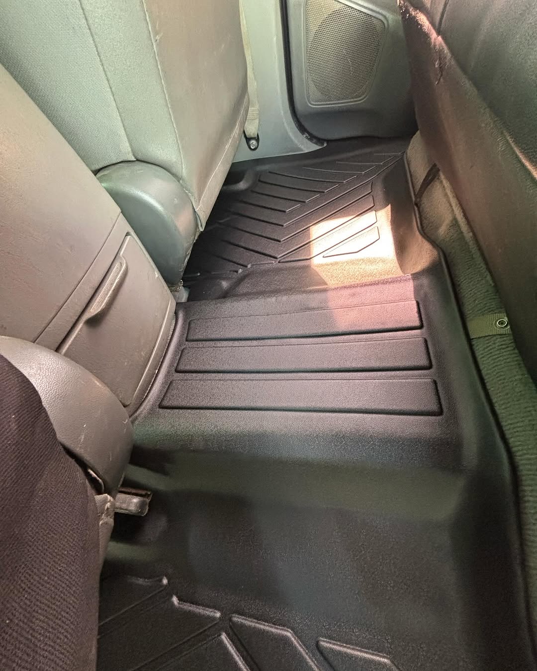 PISOS DE CALCE PERFECTO TOYOTA HILUX VIGO 2005-2015 3PIEZAS