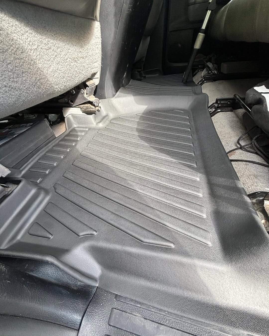 PISOS DE CALCE PERFECTO TOYOTA TUNDRA 2010+