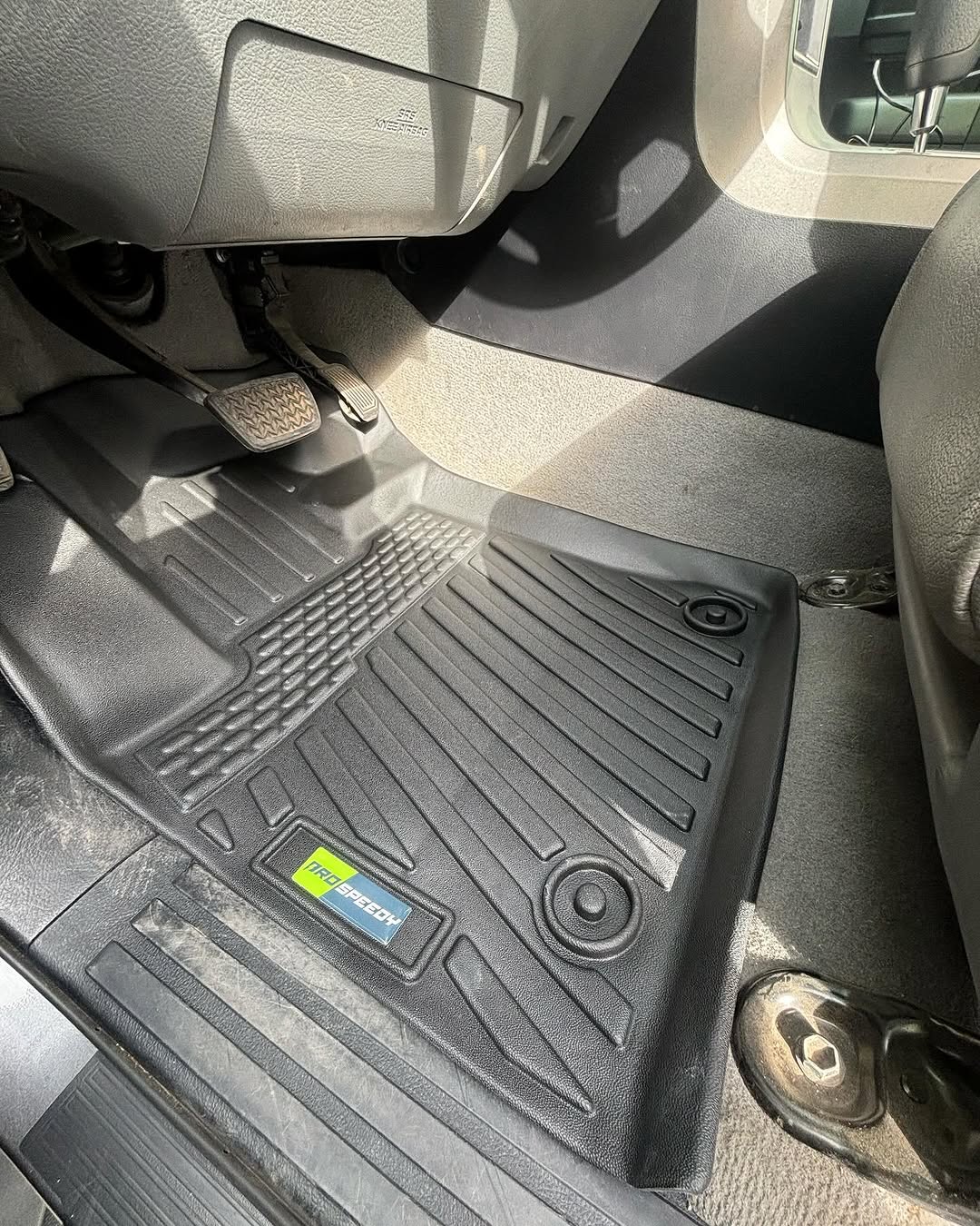 PISOS DE CALCE PERFECTO TOYOTA TUNDRA 2010+
