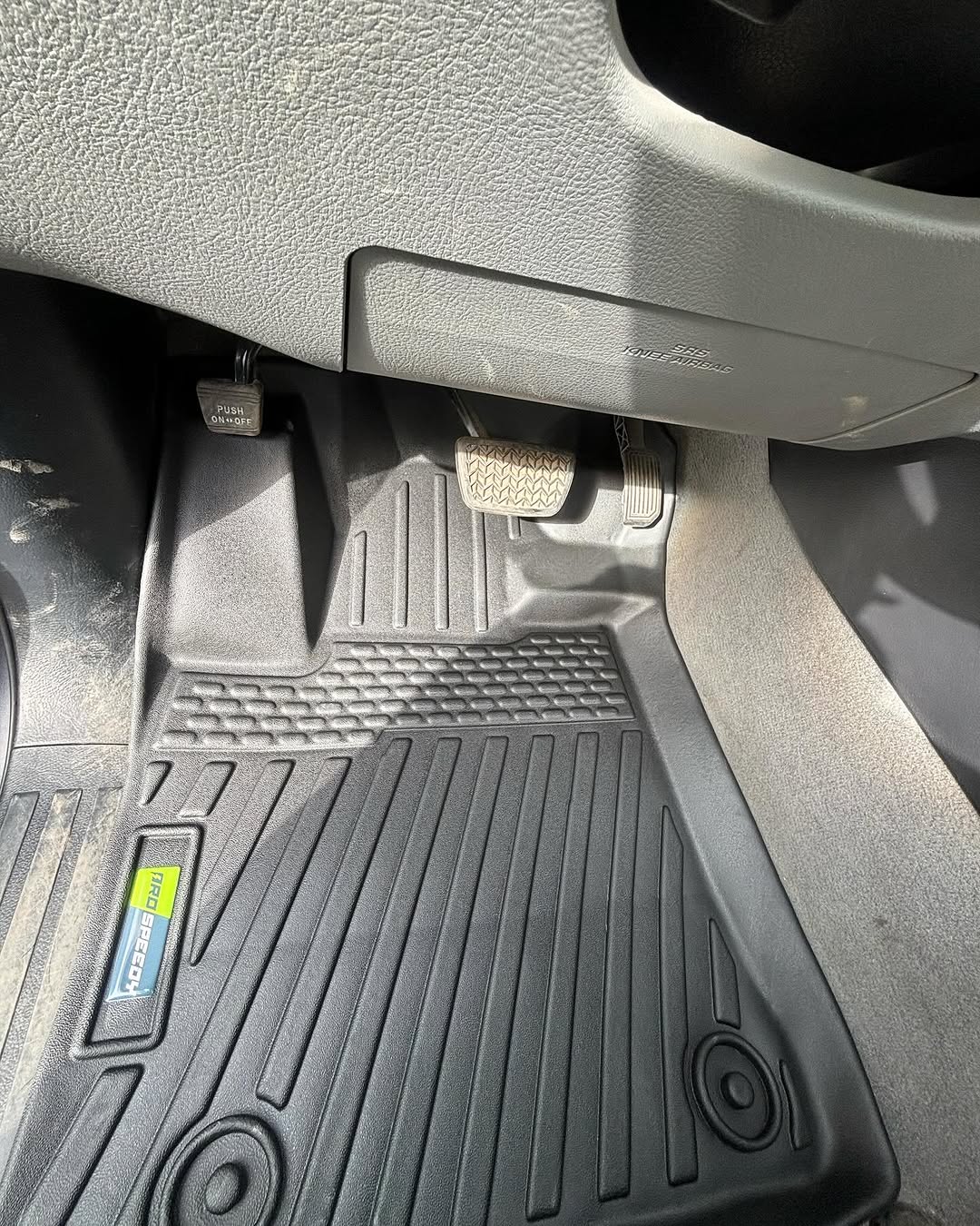 PISOS DE CALCE PERFECTO TOYOTA TUNDRA 2010+