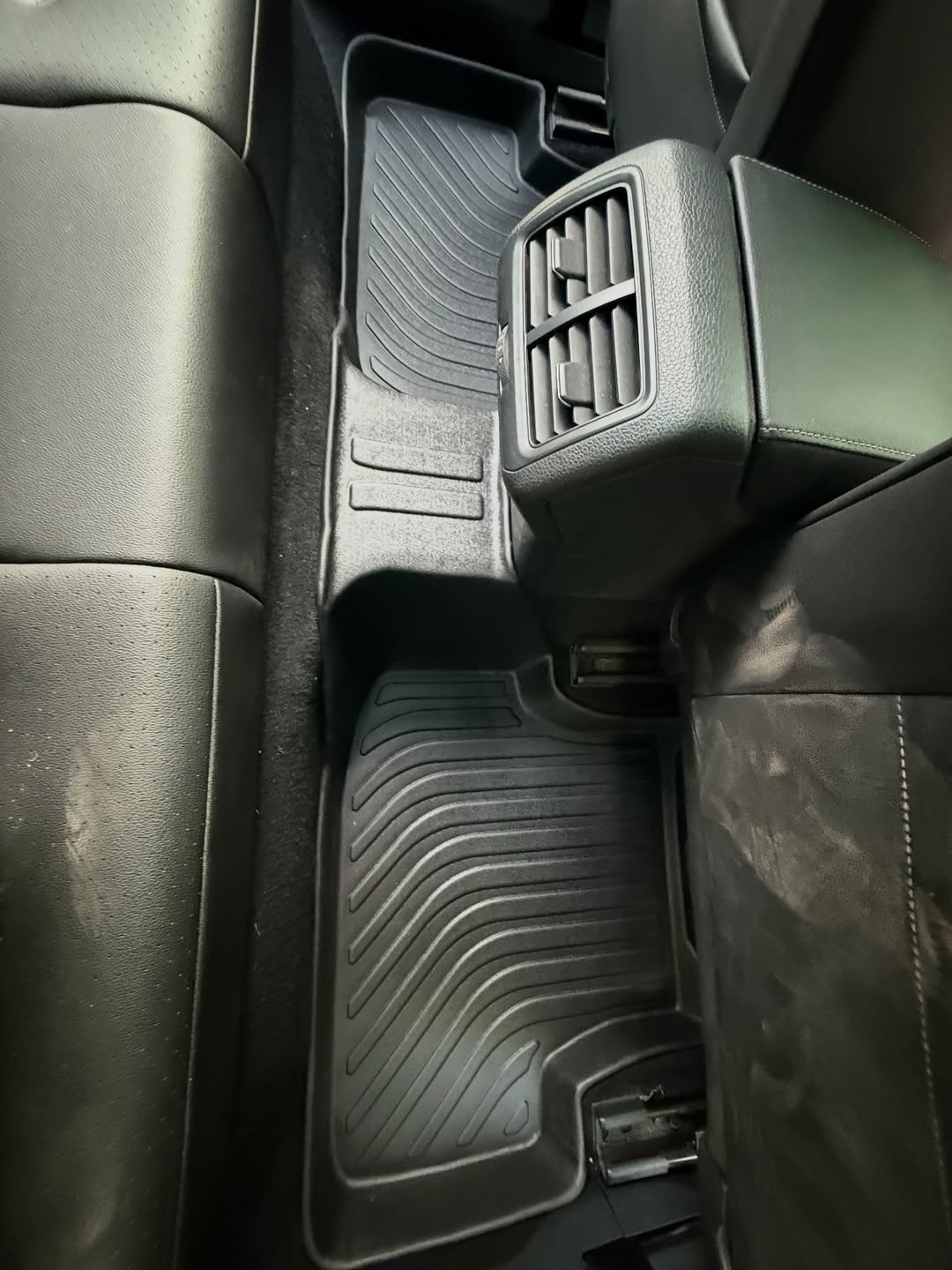 PISOS DE CALCE PERFECTO SEAT LEON 2020+ 3PIEZAS