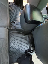 PISOS DE CALCE PERFECTO VOLKSWAGEN AMAROK CON PORTAVASO