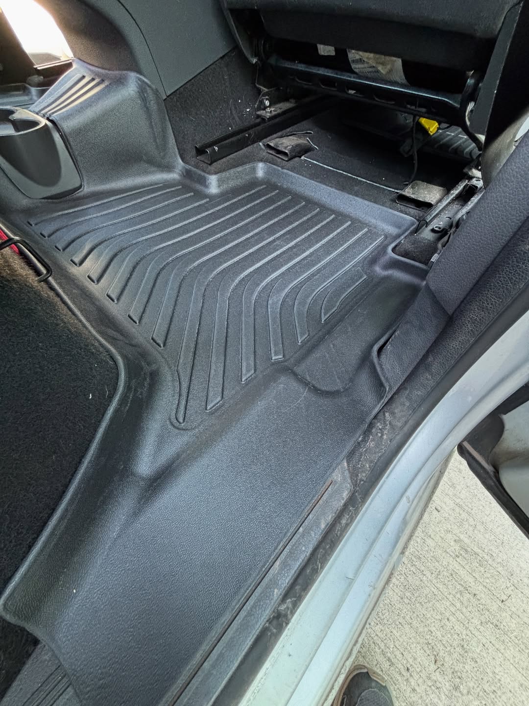PISOS DE CALCE PERFECTO VOLKSWAGEN AMAROK CON PORTAVASO