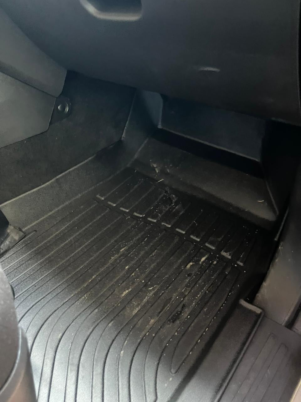 PISOS DE CALCE PERFECTO CHEVROLET COLORADO 2015+ 3PIEZAS